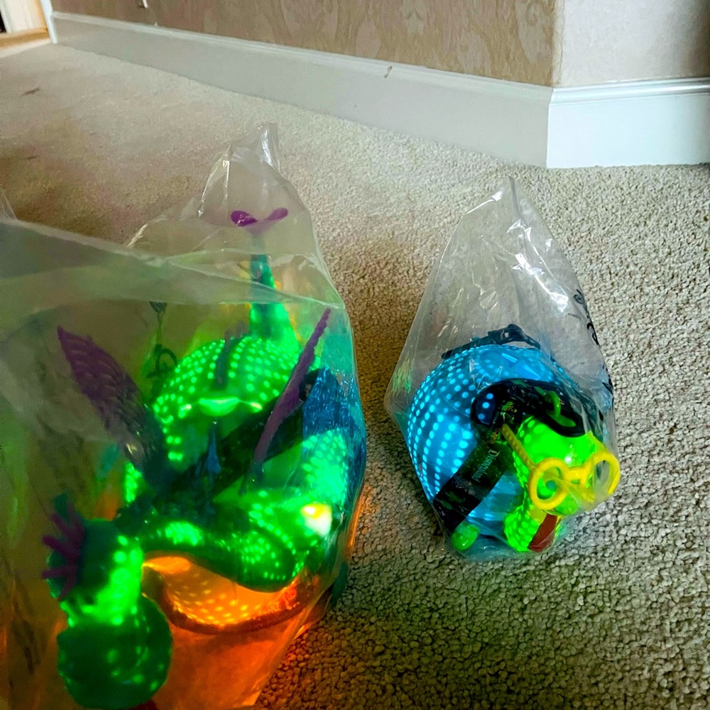 Disney Main Street Electrical Parade Turtle Sipper Cup & Elliot Popcorn Bucket